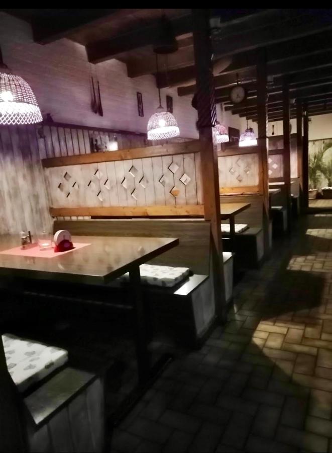 Záboj restaurant Hotel KLV Exterior foto