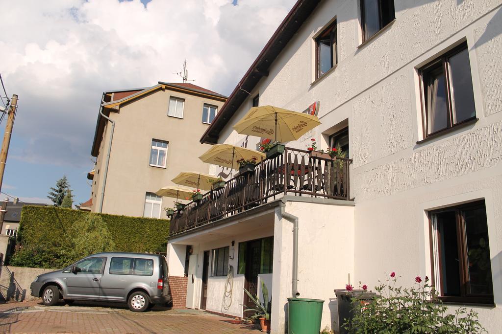 Záboj restaurant Hotel KLV Exterior foto